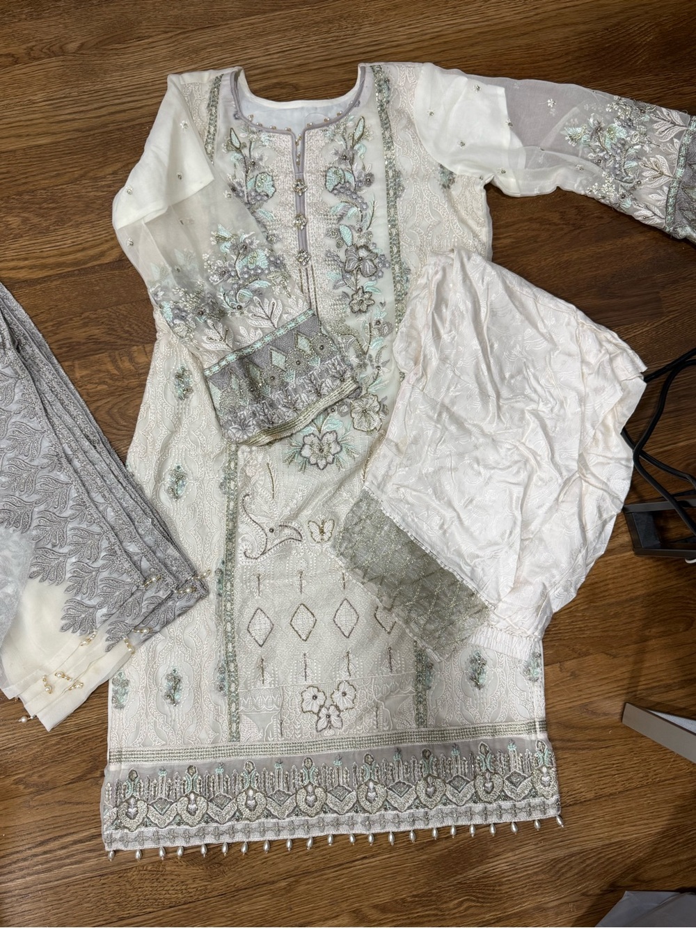 Women's White Embroidered Kurti Top with Pants and Dupatta